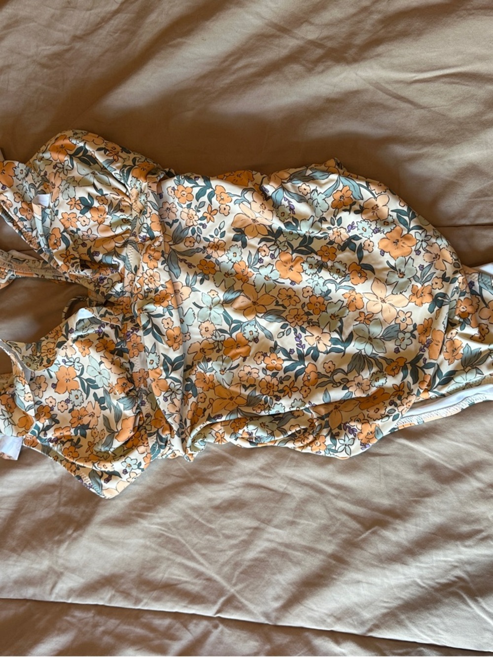 Cupshe Floral One-Piece Swimsuit in Yellow and Green